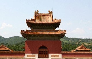 康熙景陵—中国历史上埋葬规格绝无仅有的帝陵